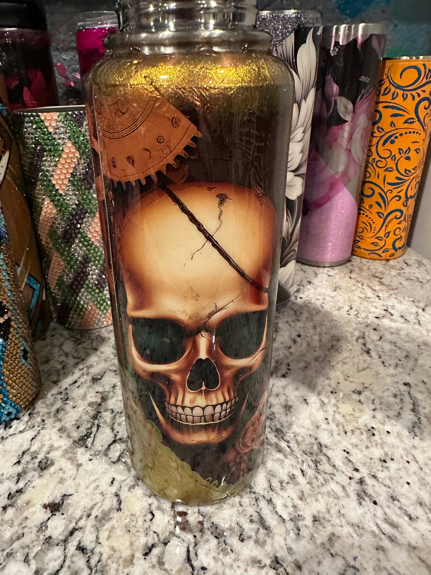 D 40OZ HYDRO BTTLE DISTRESSED STEAMPUNK SKULL